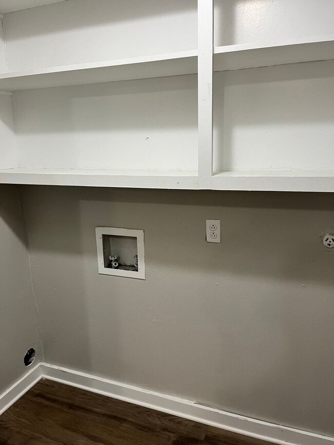 Building Photo - 3 Bedroom 1.5 Bath House in PG School Dist...