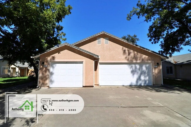 Building Photo - 3757 Main St