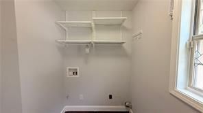 Building Photo - 446 Russell Cemetery Rd