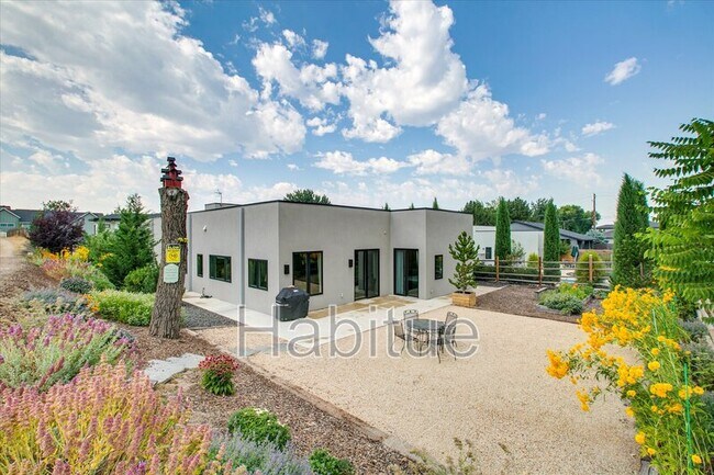 Building Photo - 6172 N Pierce Park Ln