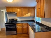 Building Photo - 4 Short Way