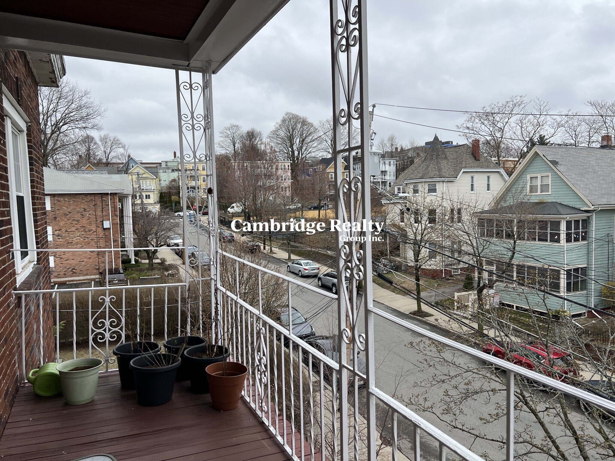 Building Photo - 66 Craigie St