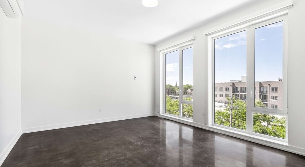 Building Photo - 5108 N Broadway St