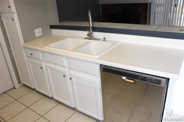 Building Photo - 2010 S Hannibal St