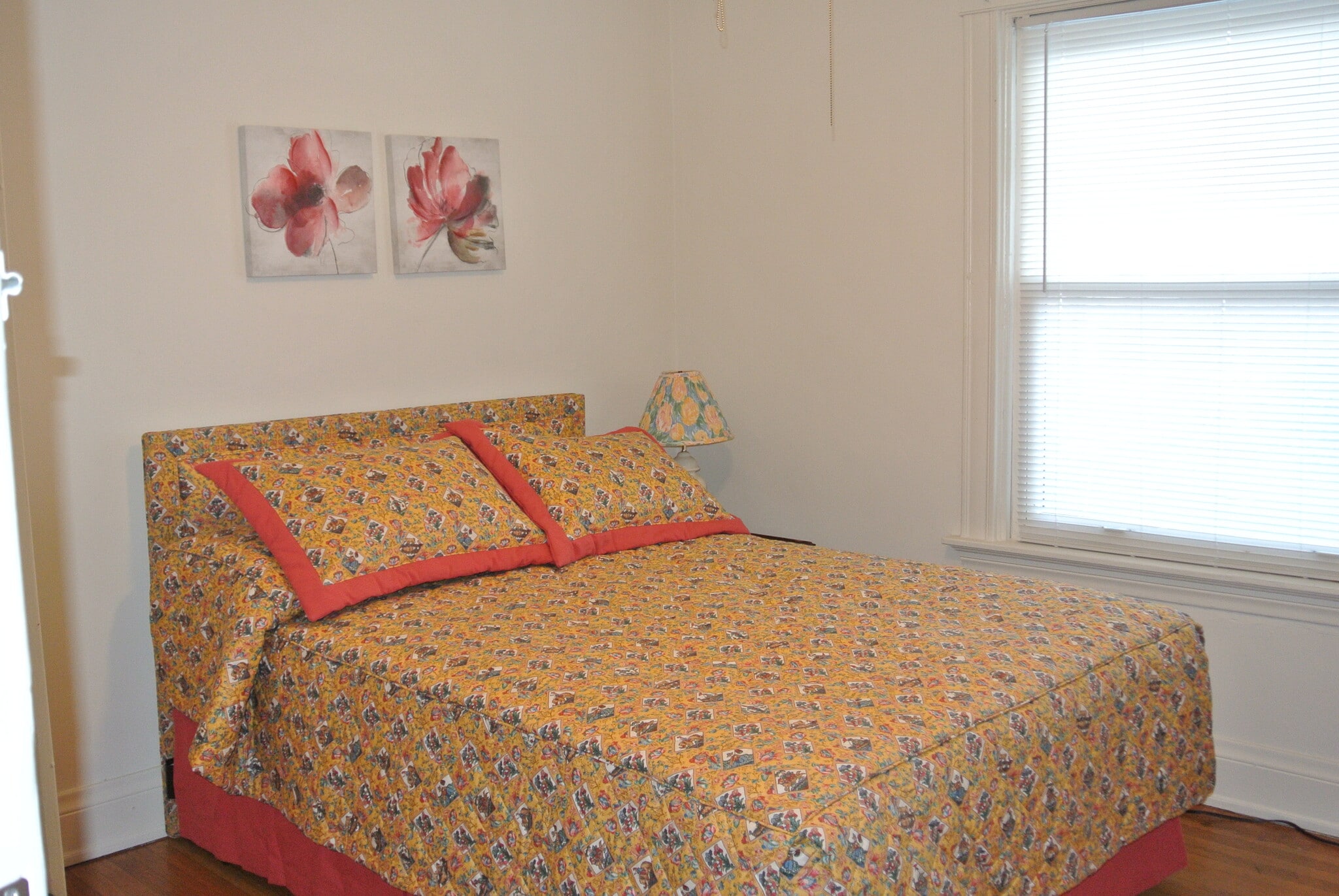 1st floor bedroom - 3547 Edwards Rd
