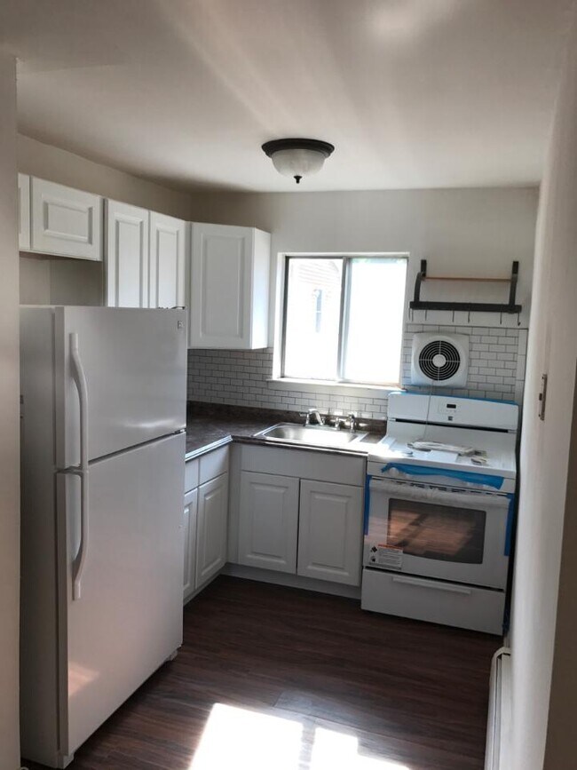 Primary Photo - 602 Lareine Ave