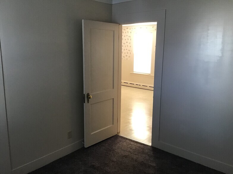 Bedroom (1) - 143 Prospect St