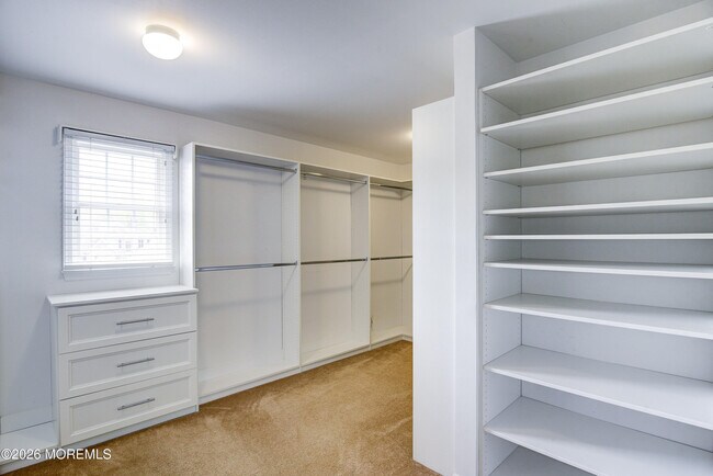 Building Photo - 9 Mackenzie Ct