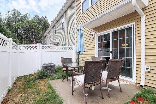 Building Photo - 11109 Pettus Ct