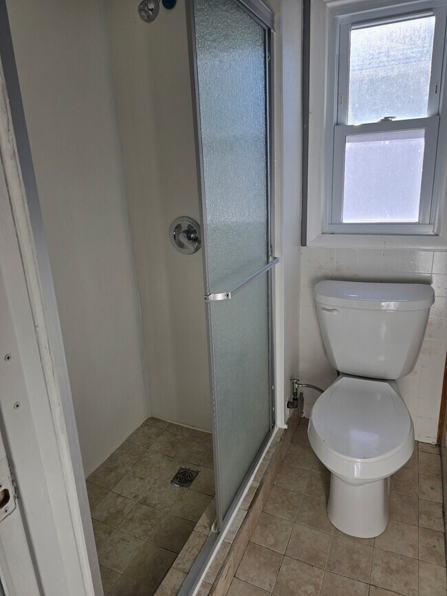 Building Photo - 2205 N Maryland Ave