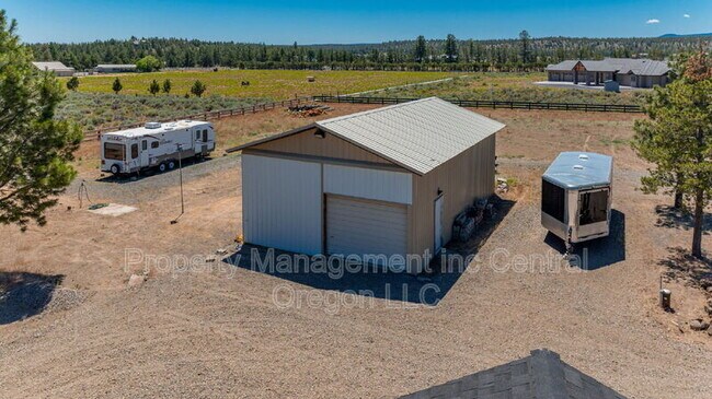 Building Photo - 66966 Gist Rd