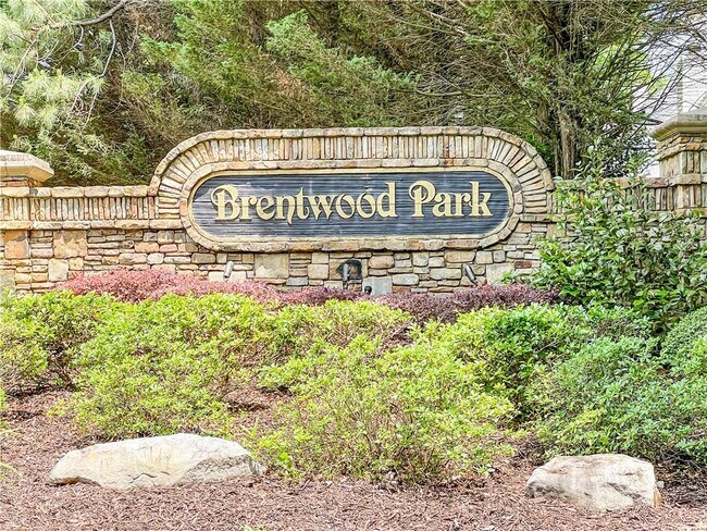 Building Photo - 1598 Brentwood Dr