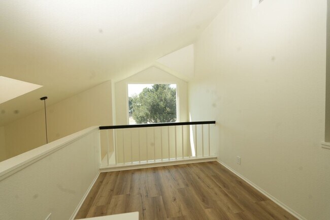 Building Photo - 103 Crystal Springs Rd