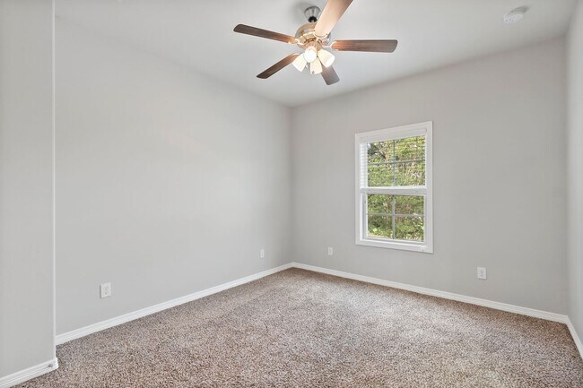 Building Photo - 4309 Nagle St