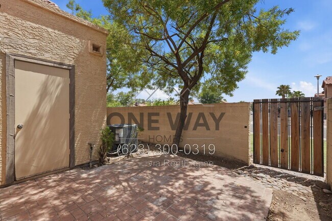 Building Photo - 5704 E Aire Libre Ave