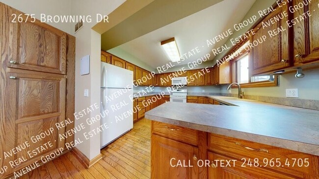 Building Photo - 2675 Browning Dr
