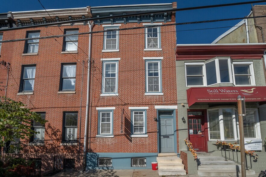 Building Photo - 2307 Fairmount Ave