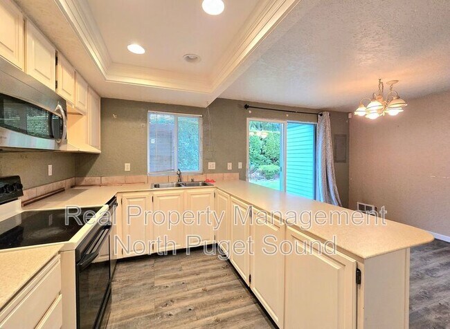 Building Photo - 12600 4th Ave W