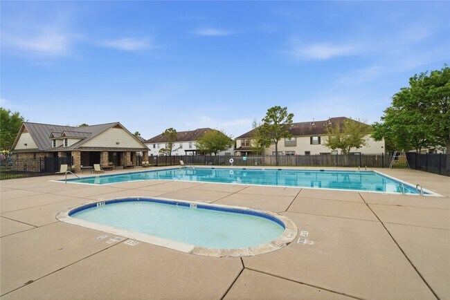 Building Photo - 8030 Singing Sonnet Ln