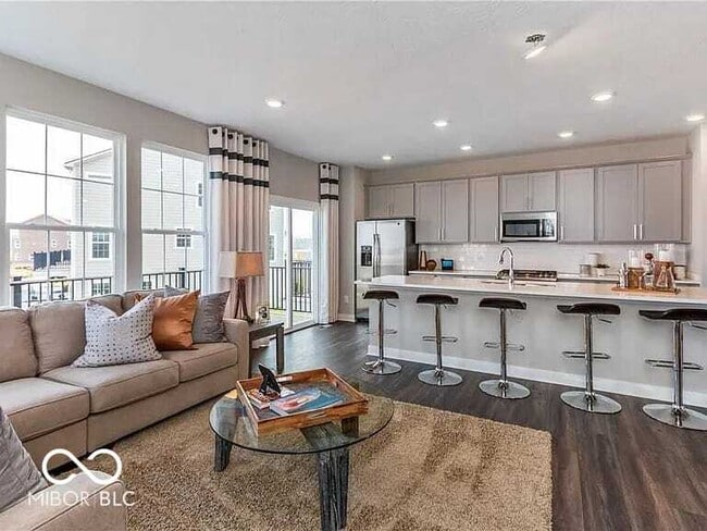 Building Photo - 7010 Sunstone Pl