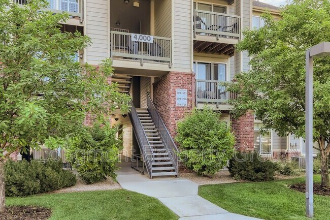 Building Photo - 804 Summer Hawk Dr