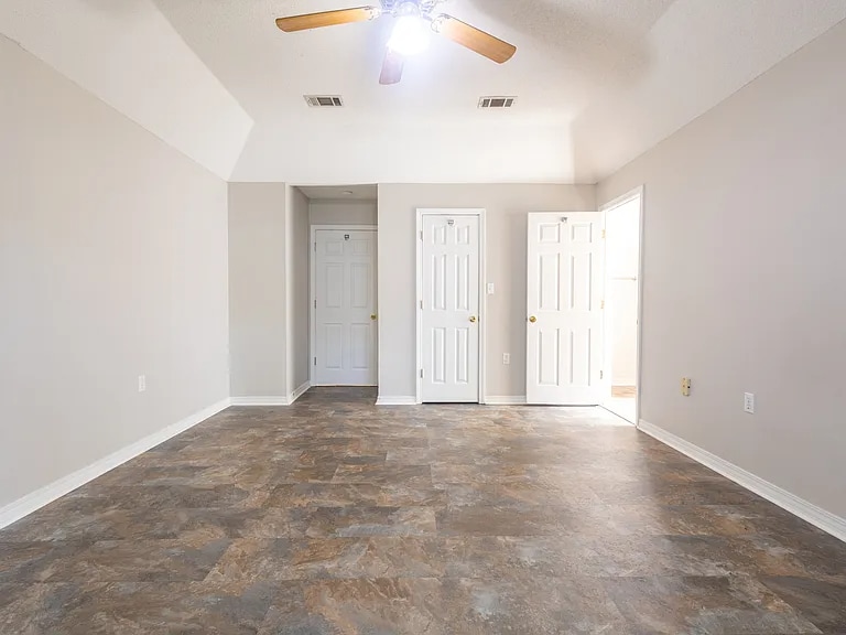 Building Photo - 2566 Barron Ct