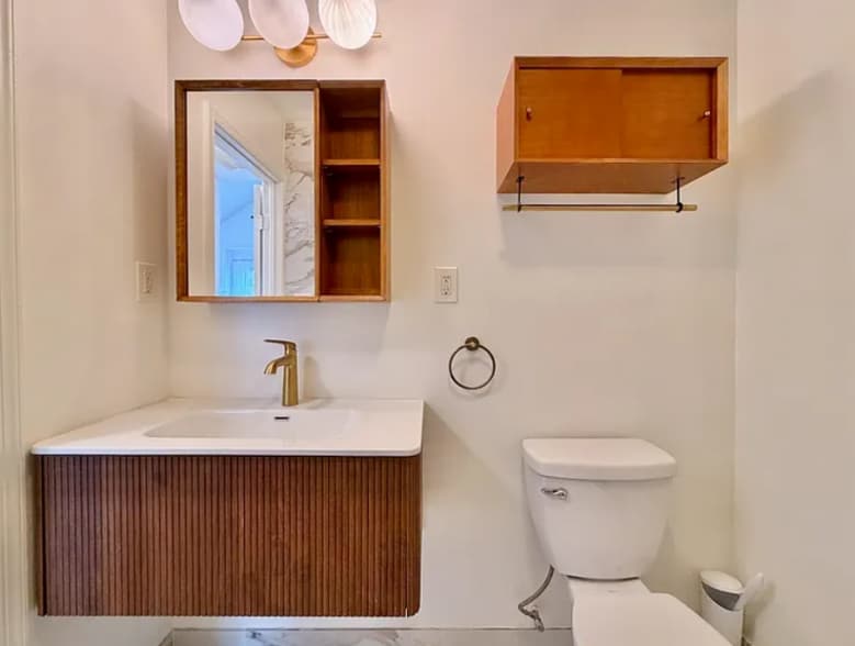 Building Photo - 126 Ogden Ave.