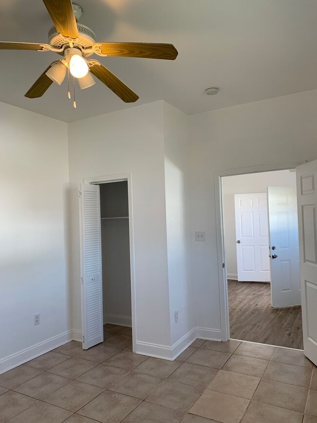 Building Photo - 8809 Colapissa St