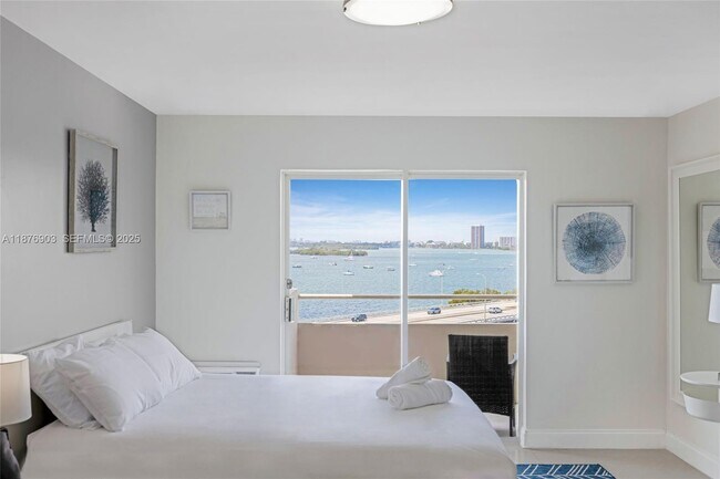 Building Photo - 7904 West Dr