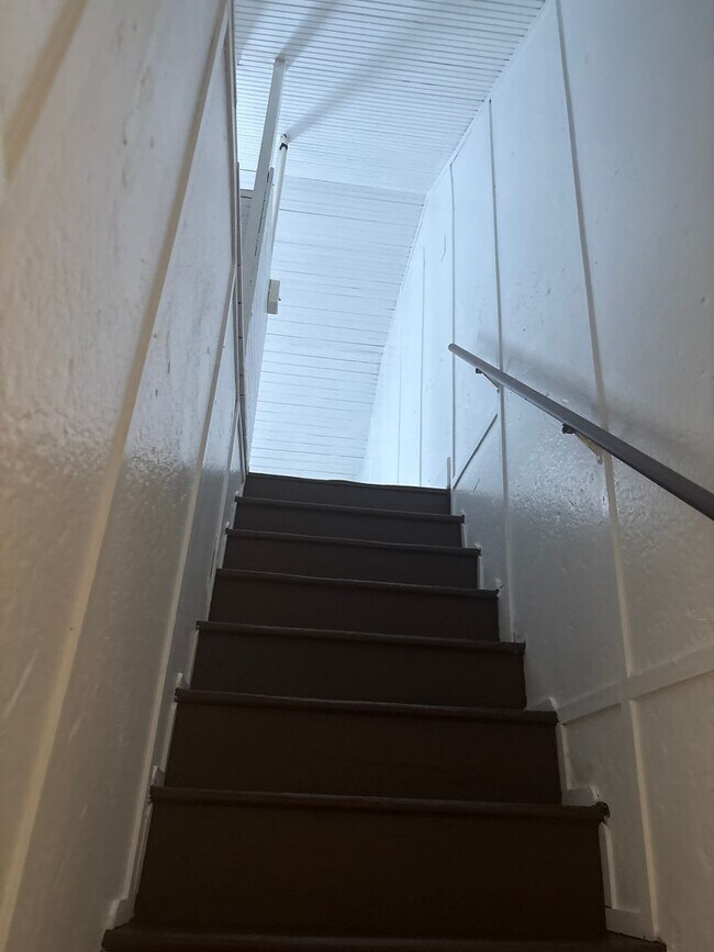 Building Photo - Available Now - York City SD