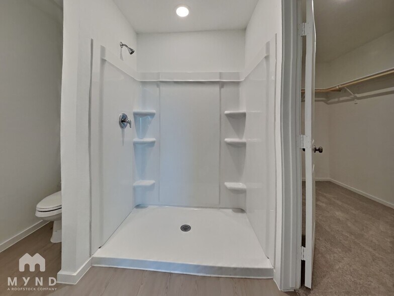 Building Photo - 539 Layne Overlook