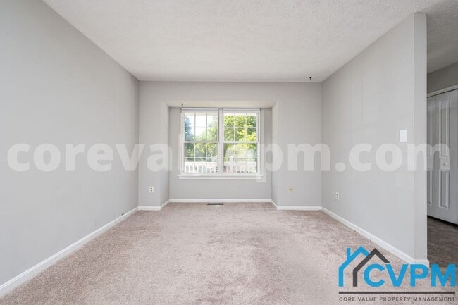 Building Photo - 9438 Fens Hollow