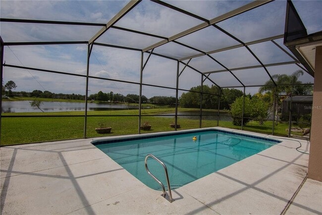 Building Photo - 664 Cedar Forest Cir