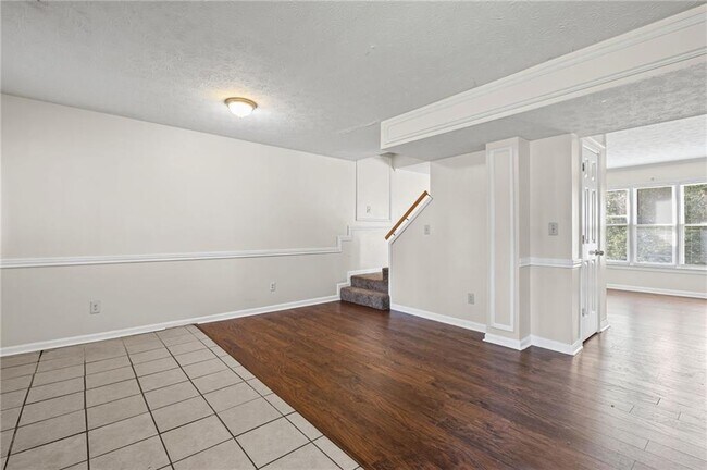 Building Photo - 2122 Fieldstone View Ct SE
