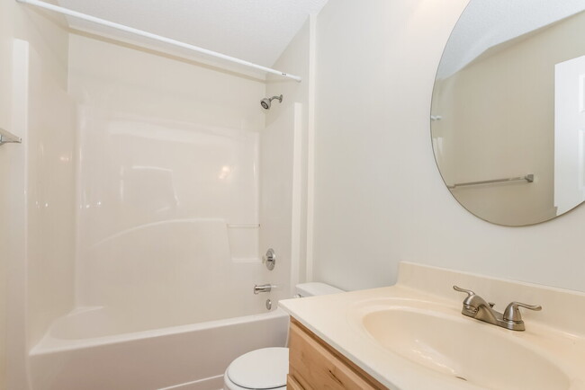 Building Photo - 4102 Hunters Trail Dr