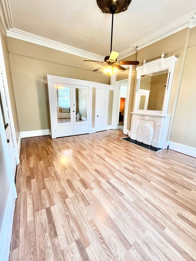 Interior Photo - 1128 S. 3rd