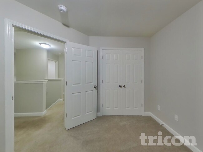 Building Photo - 7167 Marlin St