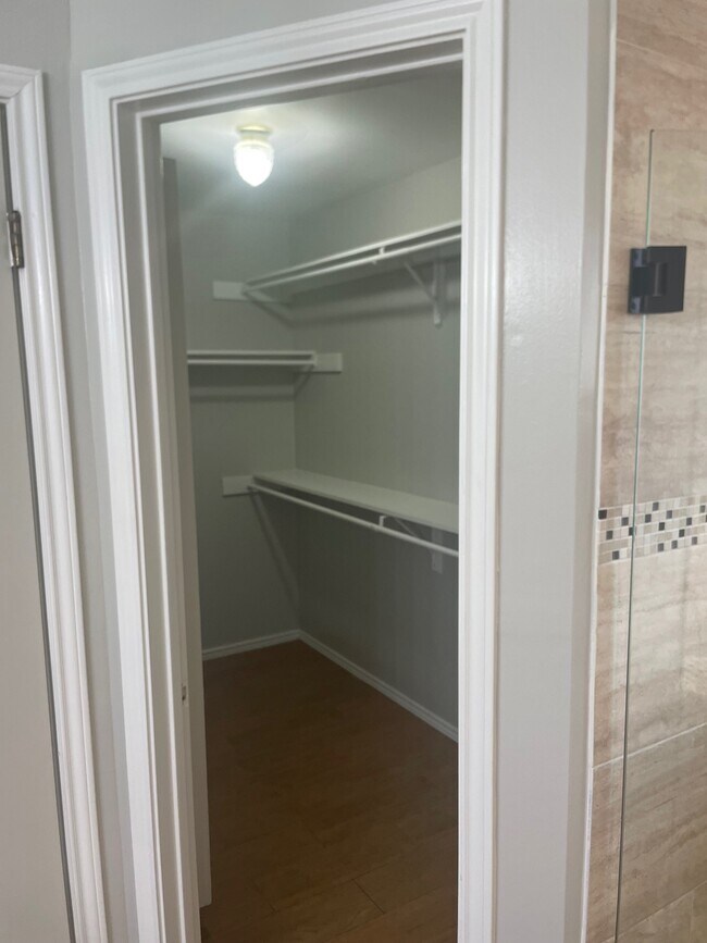 Master Closet - 3917 Orchid Ave