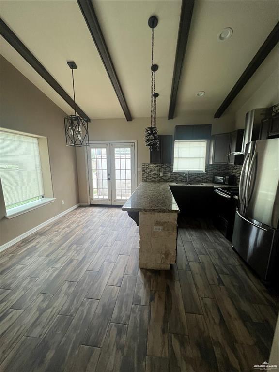 Building Photo - 15 Teak Dr