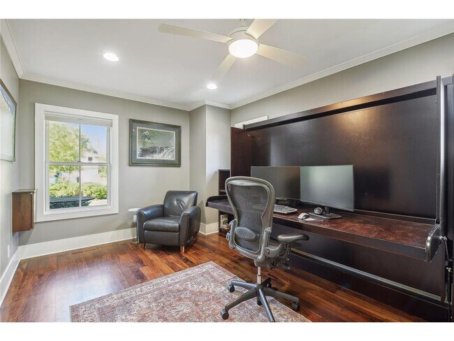 Building Photo - 4015 Wood End Dr
