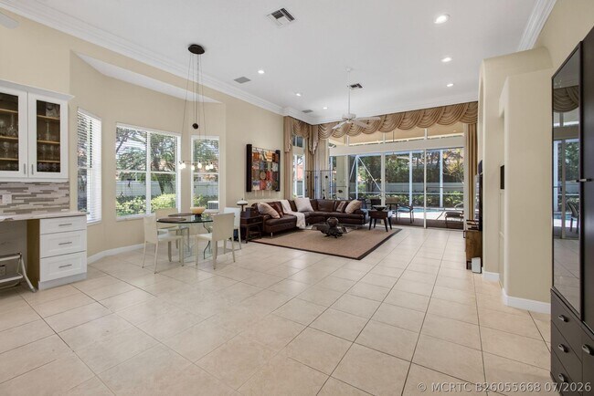 Building Photo - 1048 Diamond Head Way