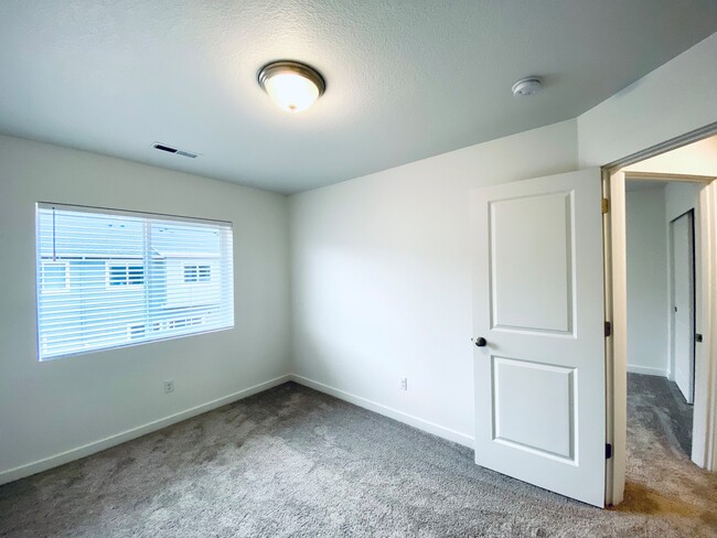 3rd Bedroom - 1255 S 28th Ave