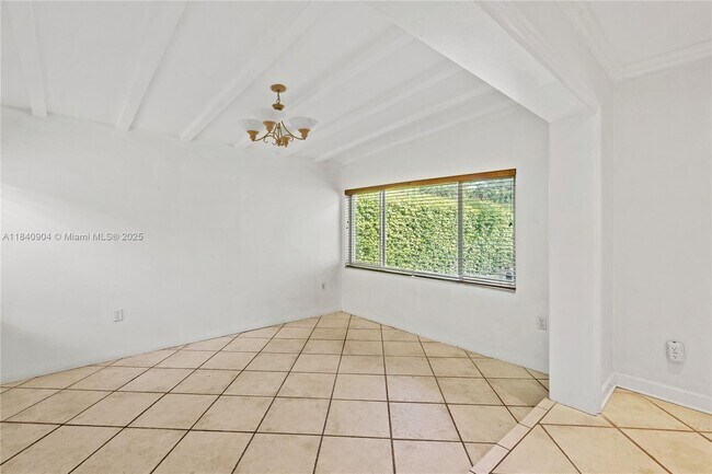 Building Photo - 8475 SW 43rd St