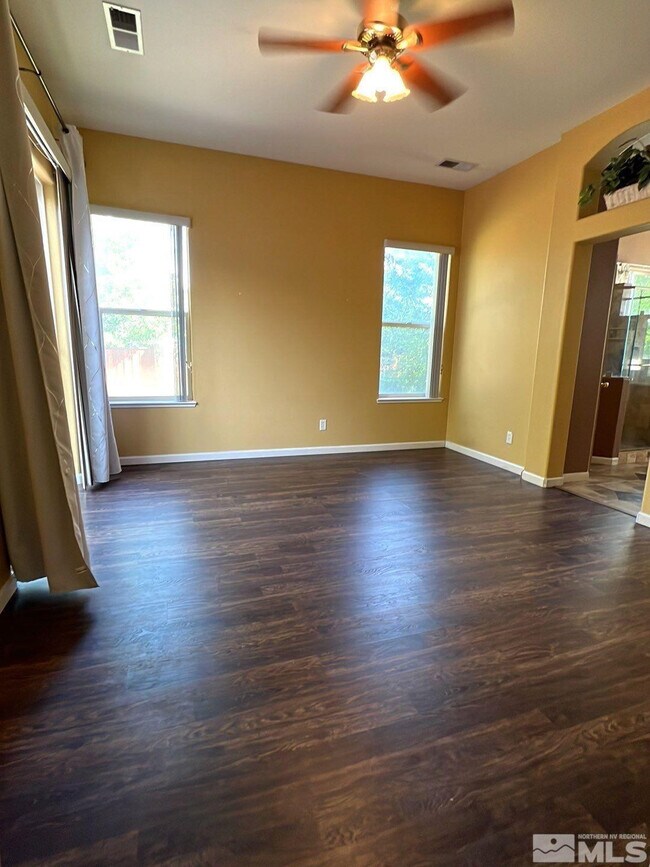 Building Photo - 3340 Sansol Ct