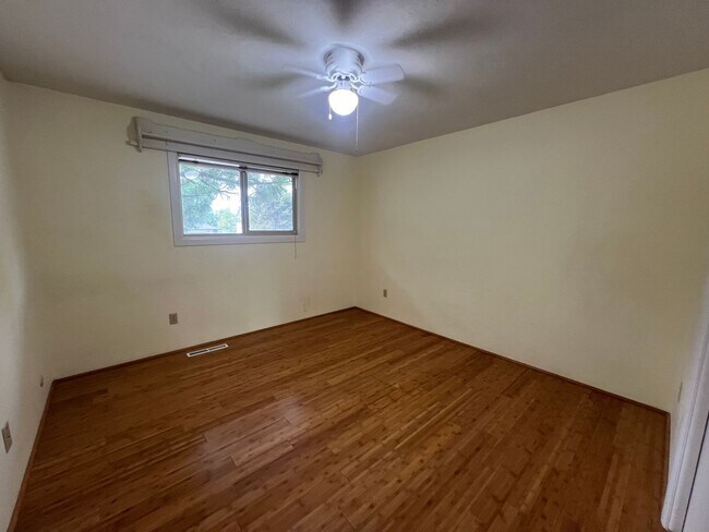 Building Photo - Spacious Family Home in Highland High School Area – Pocatello, ID!