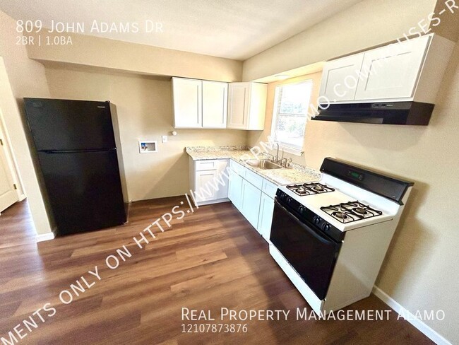 Building Photo - **MOVE-IN SPECIAL** AVAILABLE NOW! 2 Bedro...