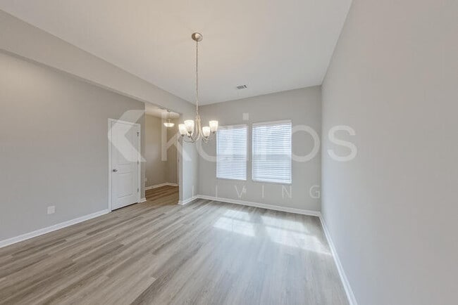 Building Photo - 5016 Cobalt Fls Bnd