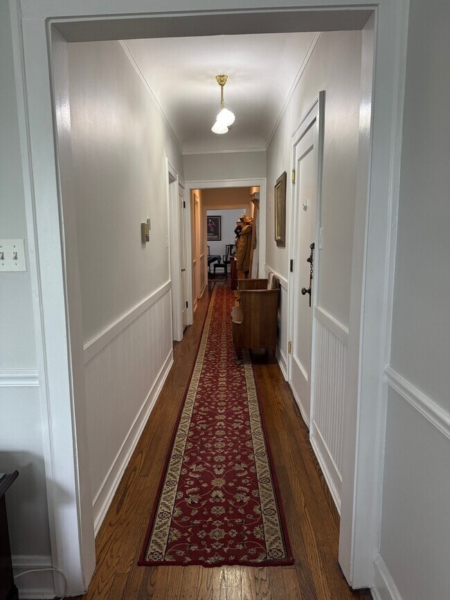 Building Photo - 442 Elmwood Ave