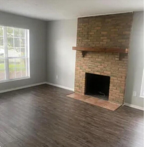 Building Photo - 7767 Hansgrove Ct