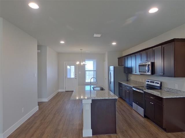 Building Photo - 10381 Ft Ewell Trl